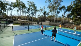 スマッシュはテニスと同じ?