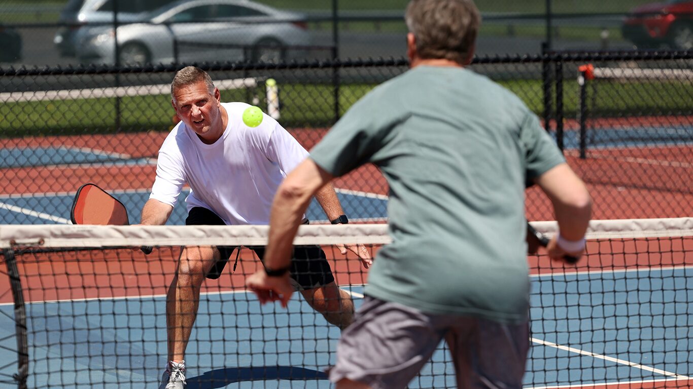 相手にボールをぶつけるのは?