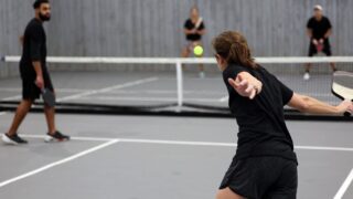 深いリターンを打つコツ①