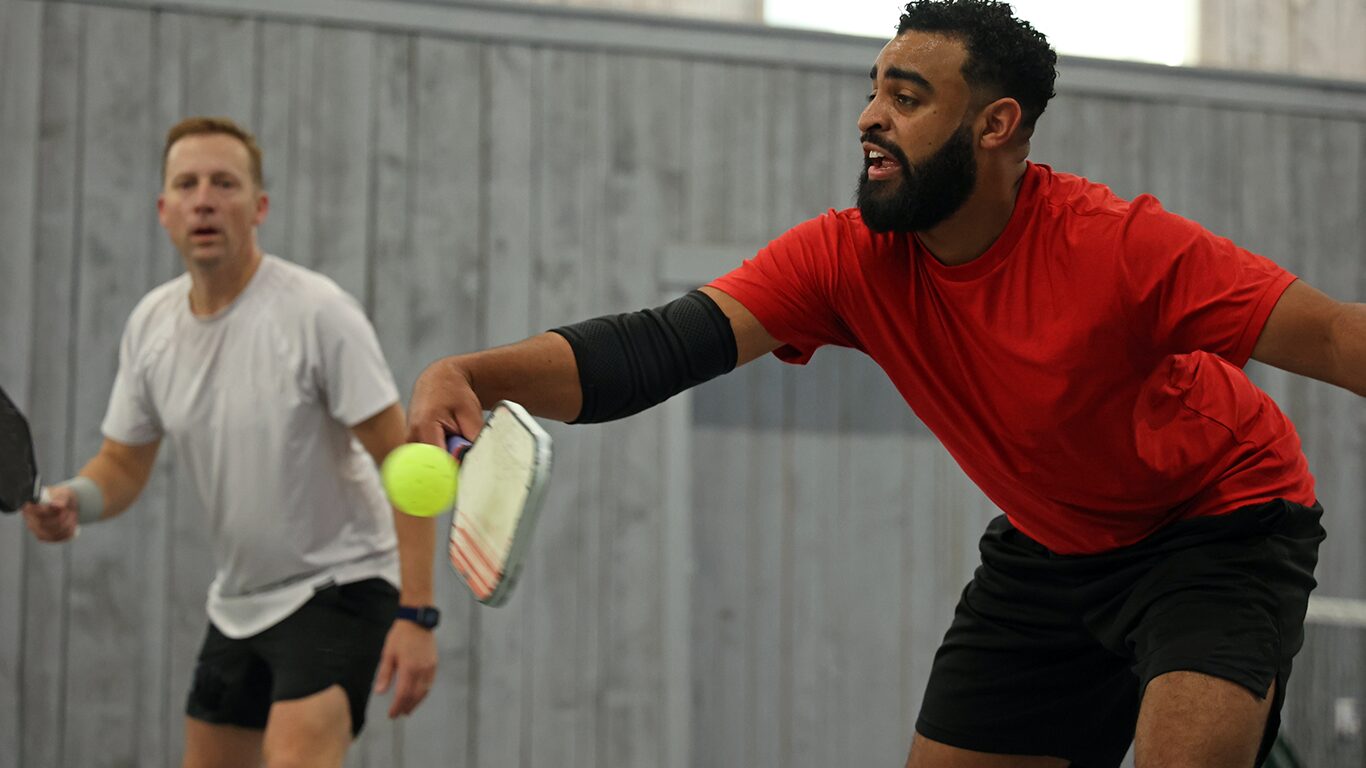 なぜ正面はバックボレー?